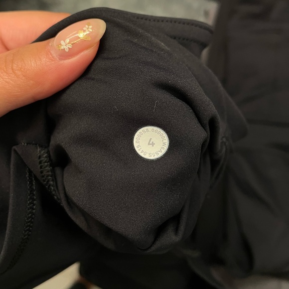 Lululemon Fast and Free Crop - Picture 6 of 7